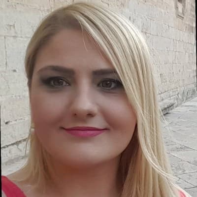 Profile photo of Zinnia, Biology tutor at Wiingy 