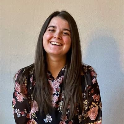 Profile photo of Zoe, Engineering tutor at Wiingy 