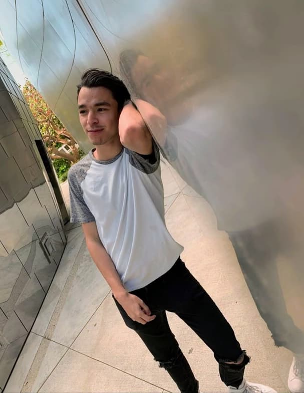 Profile photo of Stephen, Singing tutor at Wiingy