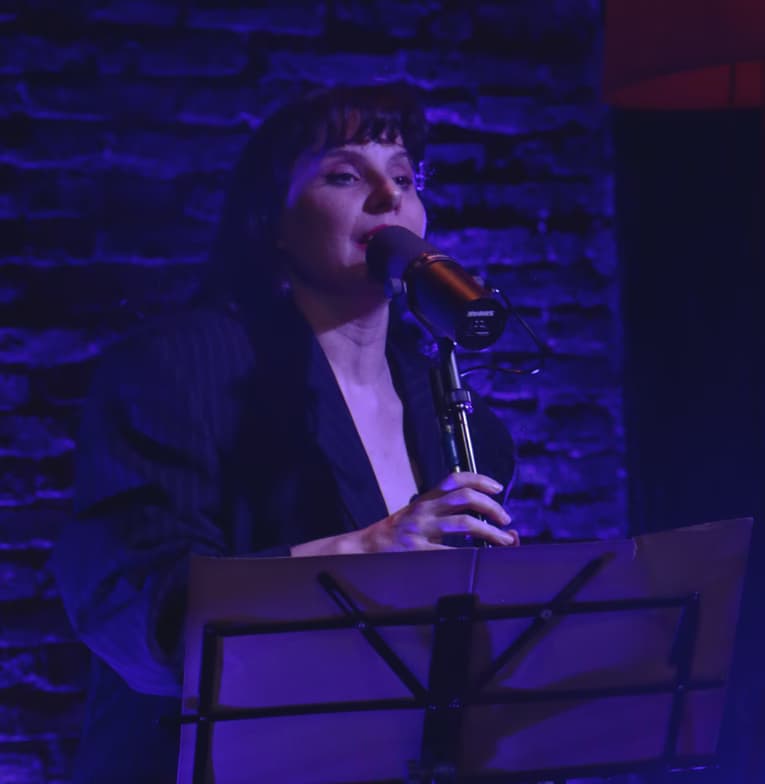 Profile photo of Martina, Singing tutor at Wiingy