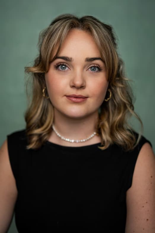 Profile photo of Edith, Singing tutor at Wiingy 