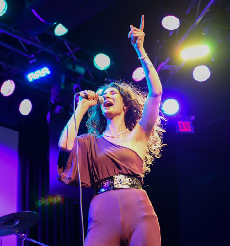 Profile photo of Maya, Singing tutor at Wiingy 