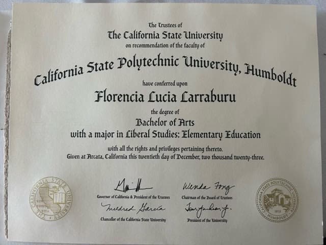 Verified degree or teaching certification of Florencia 