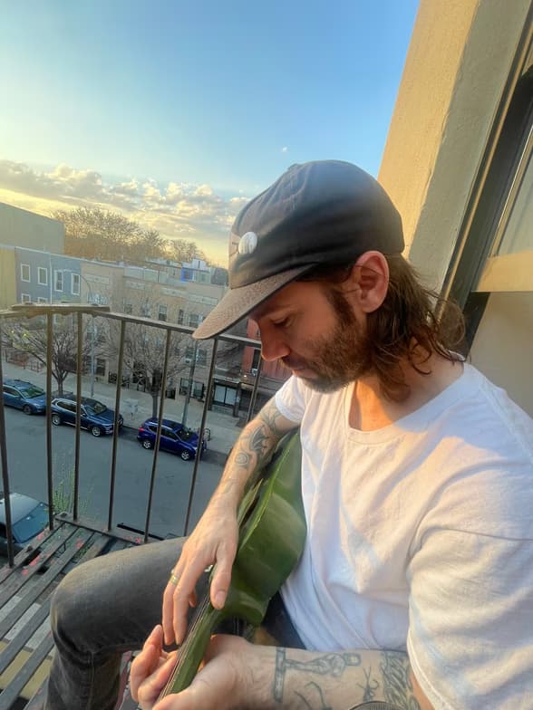 Profile photo of Owen, Guitar tutor at Wiingy 