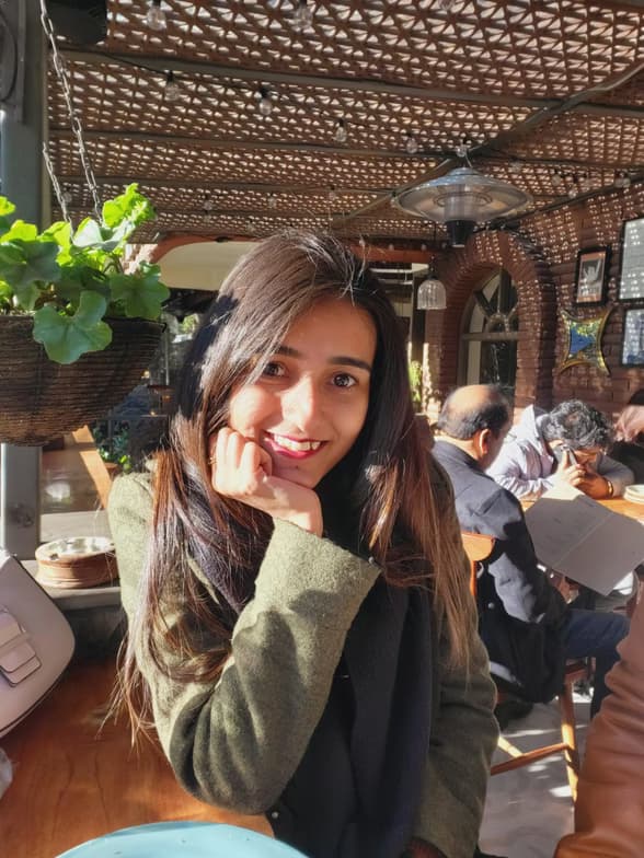 Profile photo of Stuti, Yoga tutor at Wiingy 