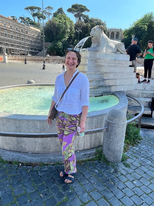 Profile photo of Gabi, English tutor at Wiingy 