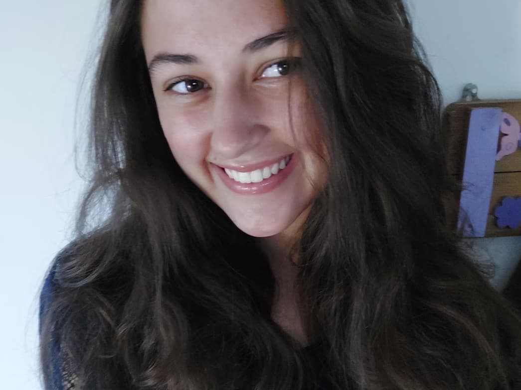 Profile photo of Lasiska , English tutor at Wiingy 