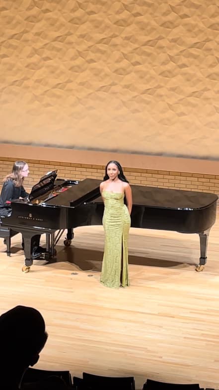 Profile photo of Reese , Singing tutor at Wiingy 