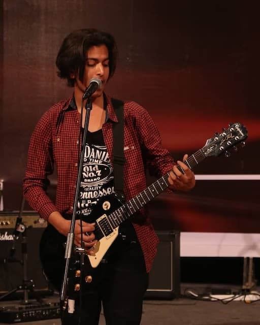 Profile photo of Arjun, Guitar tutor at Wiingy 