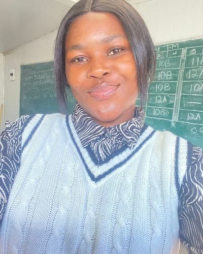 Profile photo of Dzudzanani , Physics tutor at Wiingy 