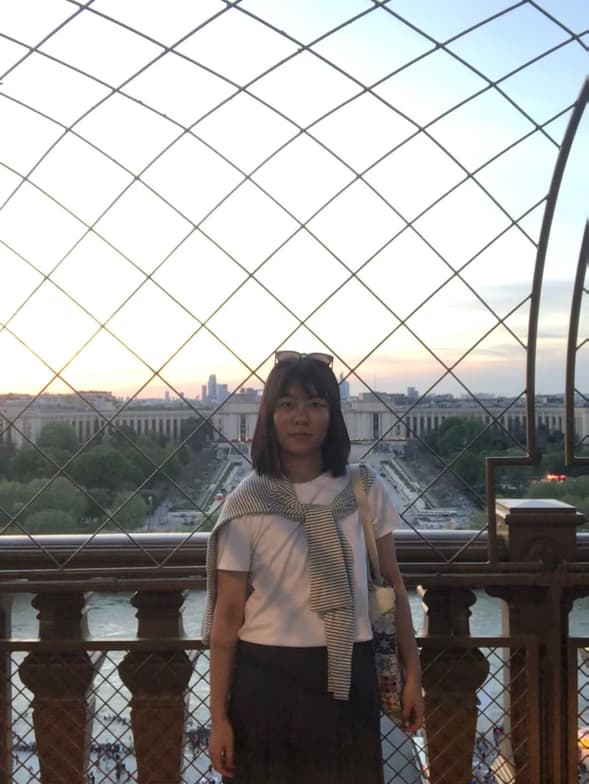 Profile photo of Lu, English tutor at Wiingy 