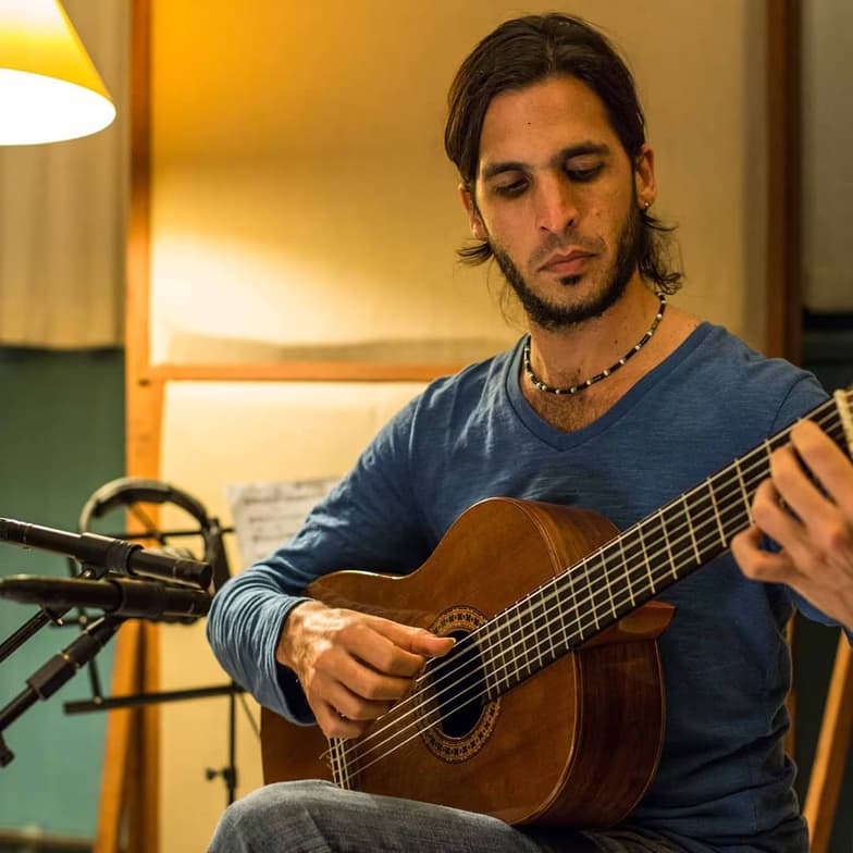 Profile photo of Bruno, Guitar tutor at Wiingy 