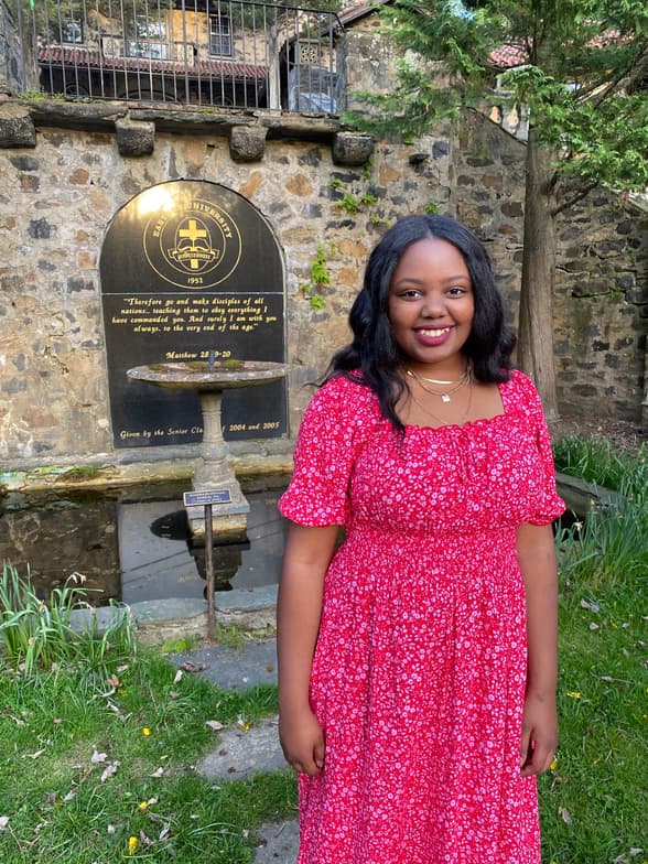 Profile photo of Summer, Piano tutor at Wiingy 