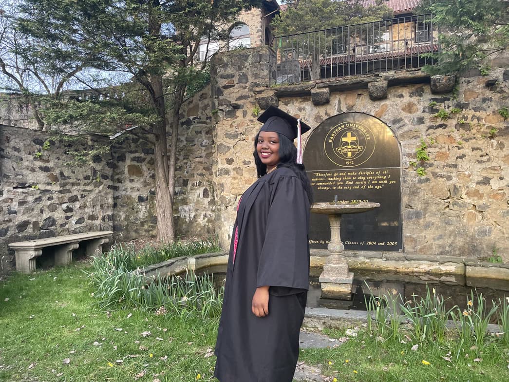 Graduation ceremony photo of Summer 