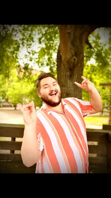 Profile photo of Zackery, Singing tutor at Wiingy 