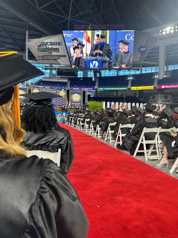 Verified degree or teaching certification of Laly