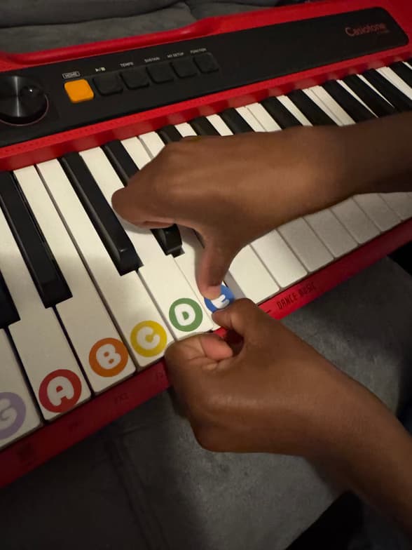 Teaching setup of Christopher for private tutoring 