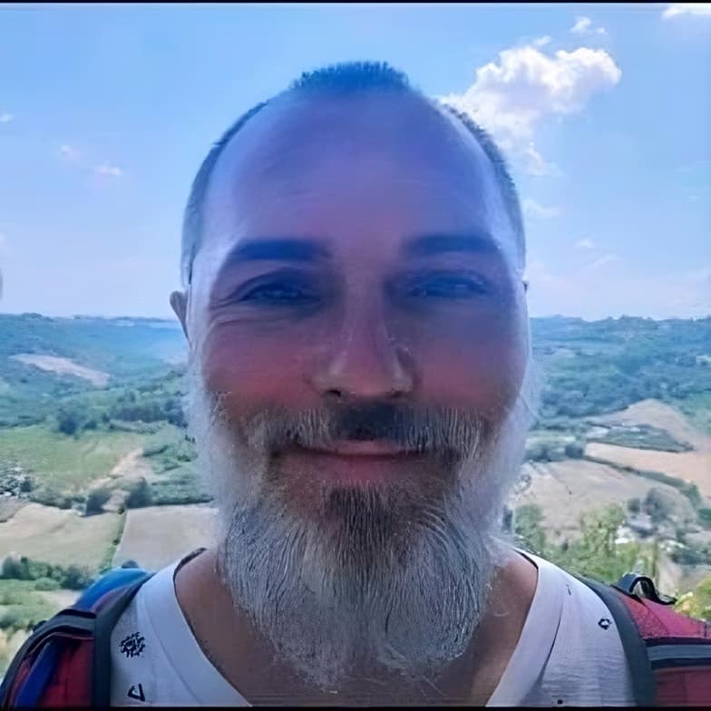 Profile photo of Francesco, English tutor at Wiingy 