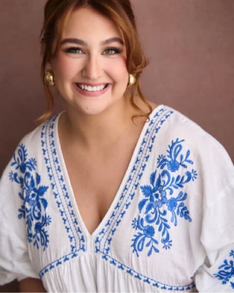 Profile photo of Ella, Singing tutor at Wiingy