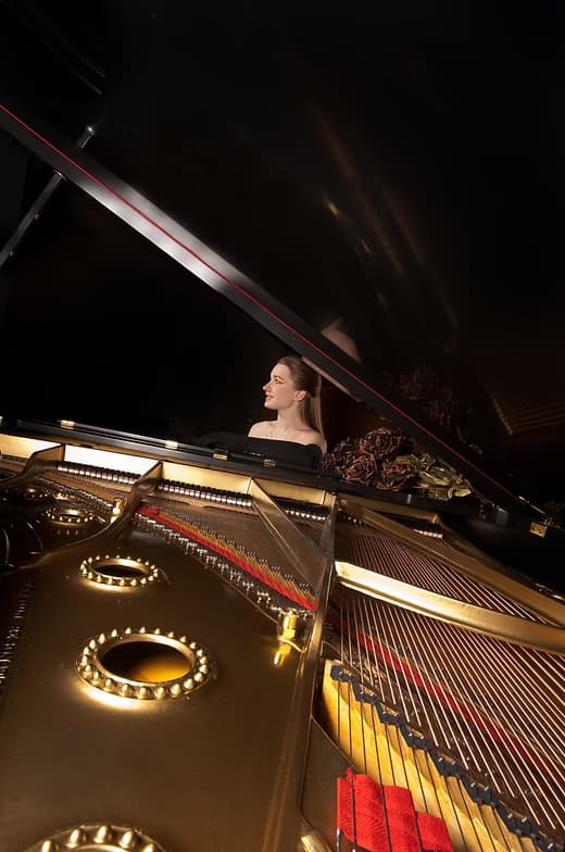 Profile photo of Inna, Piano tutor at Wiingy 