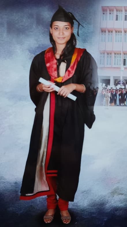 Graduation ceremony photo of JESNA