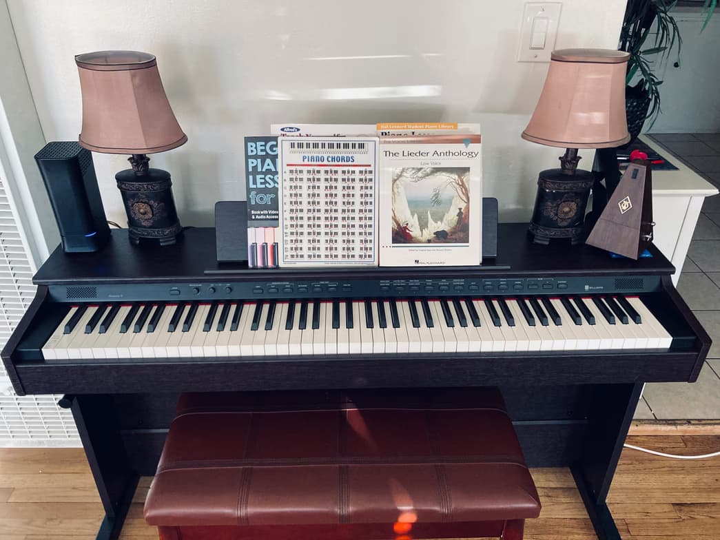 Piano learning materials by Armando  