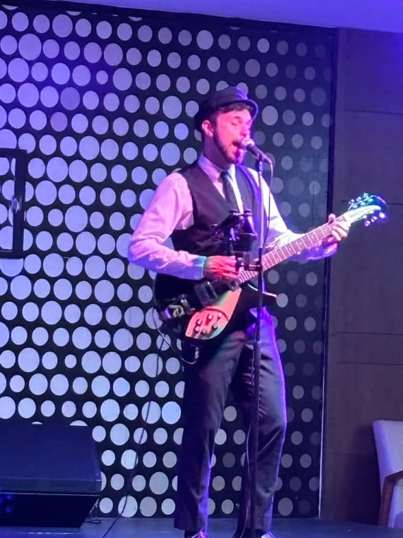 Travel snapshot of Nicolas during a trip