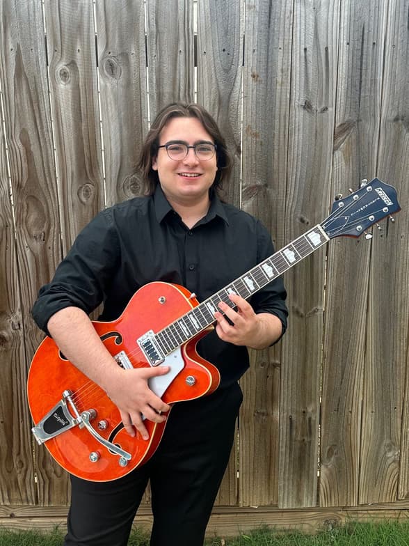 Profile photo of Will, Guitar tutor at Wiingy 