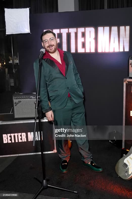 Profile photo of Garrison, Singing tutor at Wiingy