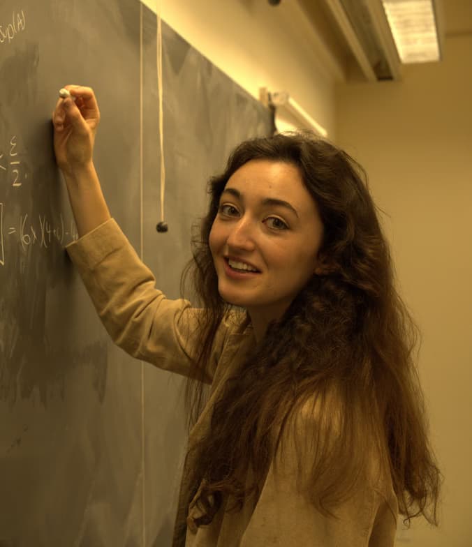 Profile photo of Karinna, Mathematics tutor at Wiingy 