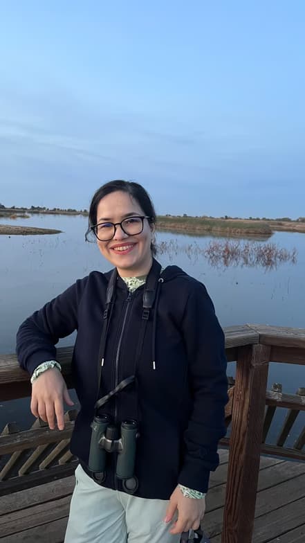 Profile photo of f, Chemistry tutor at Wiingy 