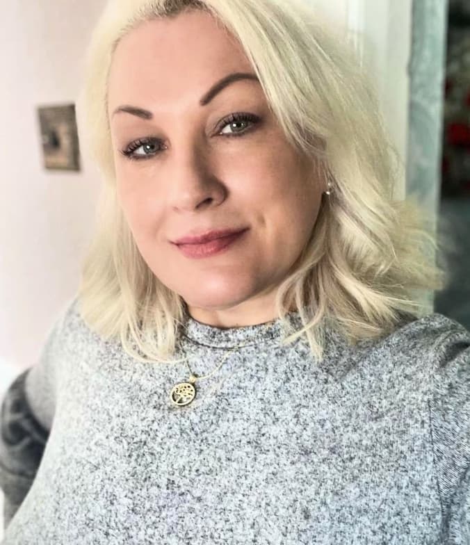 Profile photo of Elena, ESL tutor at Wiingy 