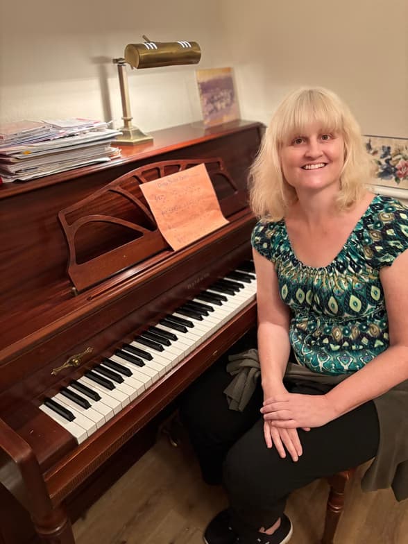 Profile photo of Laurie, Singing tutor at Wiingy 