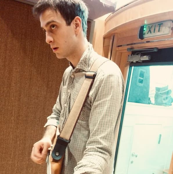 Profile photo of Andy, Guitar tutor at Wiingy 