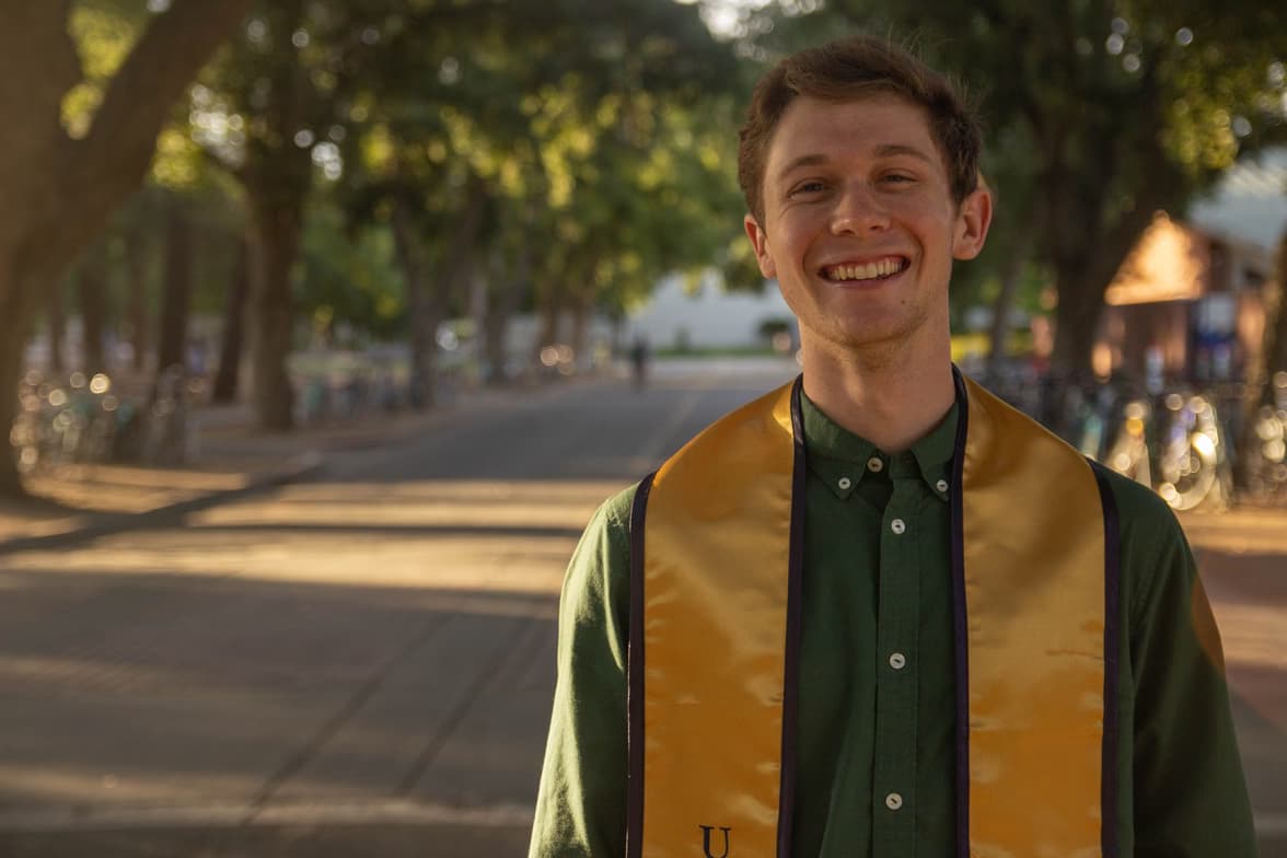 Profile photo of Dennis, English tutor at Wiingy 