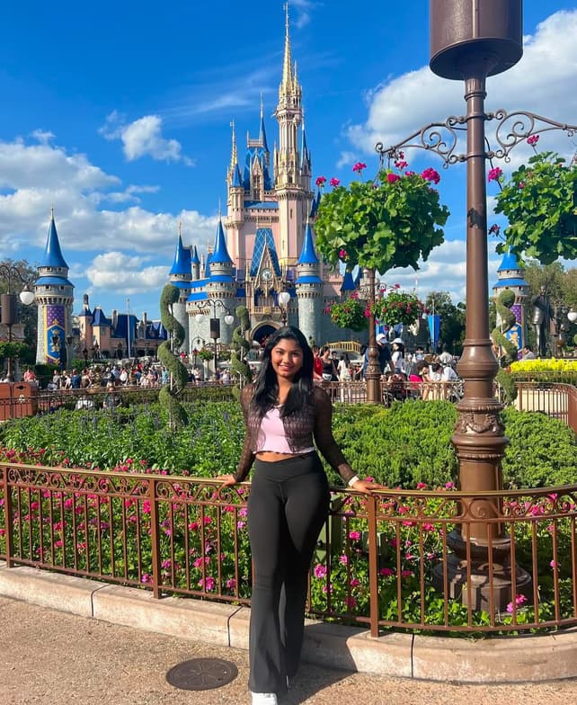 Travel snapshot of Saumya during a trip