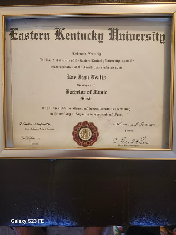 Verified degree or teaching certification of Rae Jean 