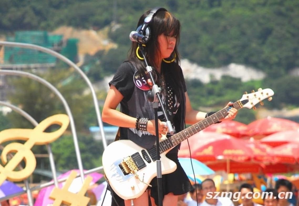 Travel snapshot of Yi  during a trip 