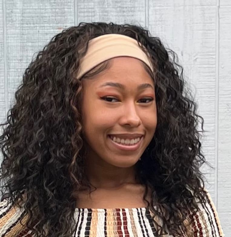 Profile photo of Autumn, Singing tutor at Wiingy 