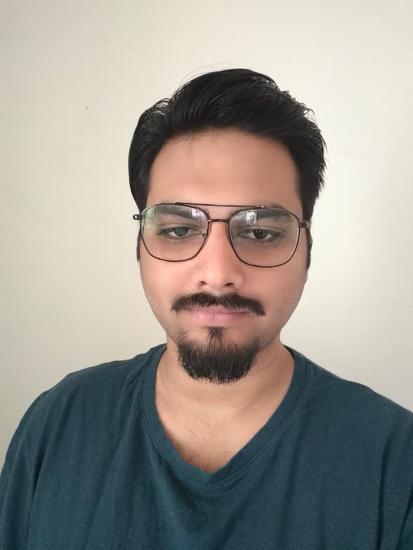 Profile photo of Shreesh, Hindi tutor at Wiingy 