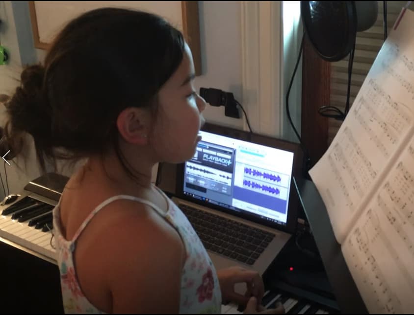 Kirstie conducting a lesson