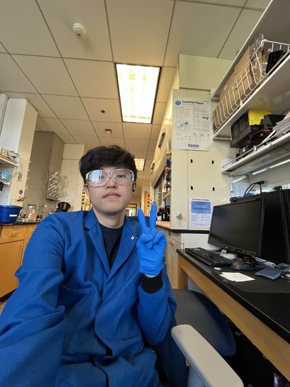 Profile photo of Jaeho, Chemistry tutor at Wiingy 