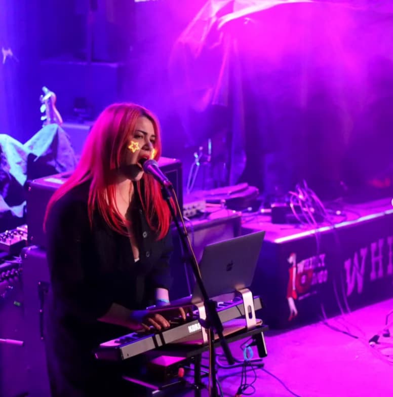 Profile photo of Ellie, Music tutor at Wiingy