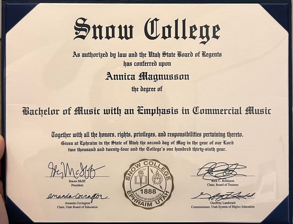 Verified degree or teaching certification of Annica  