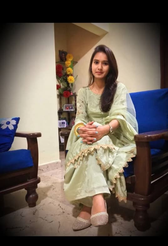 Profile photo of Nikita , Mathematics tutor at Wiingy 