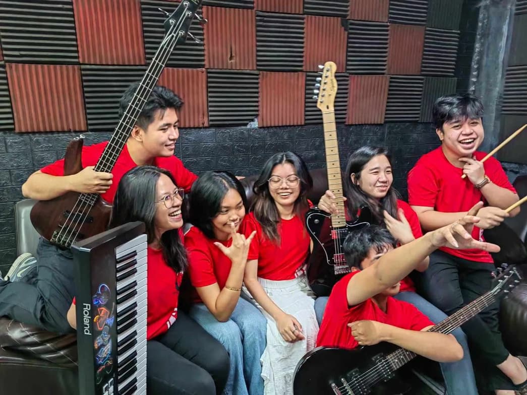 Teaching setup of Emerson for private tutoring 