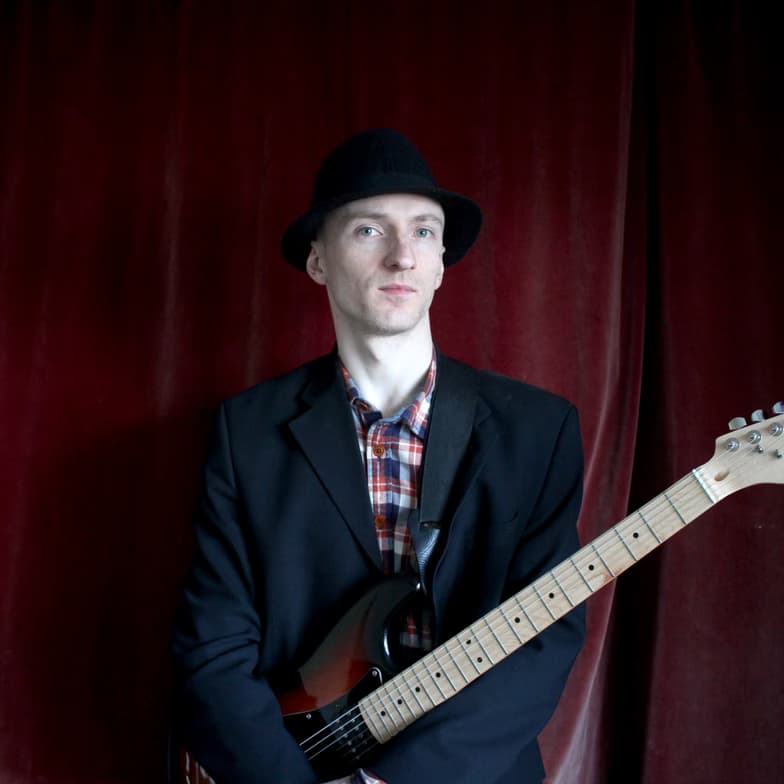 Profile photo of John, Guitar tutor at Wiingy 