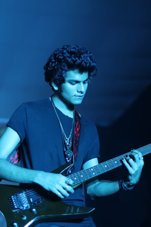 Profile photo of Vikram, Guitar tutor at Wiingy 