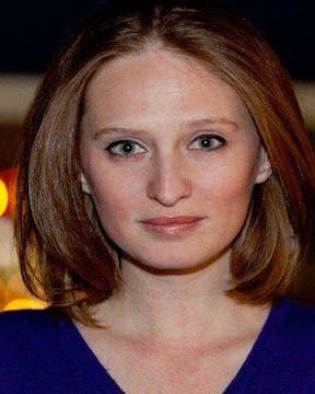 Verified degree or teaching certification of Jennifer 