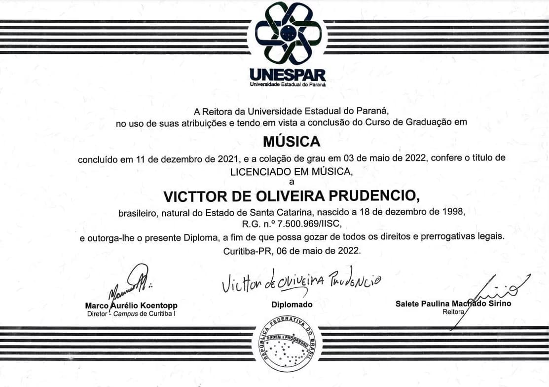 Verified degree or teaching certification of Victtor 